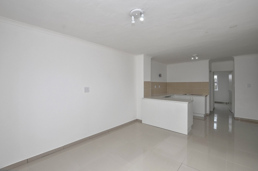 22 Bedroom Property for Sale in Oakdale Western Cape